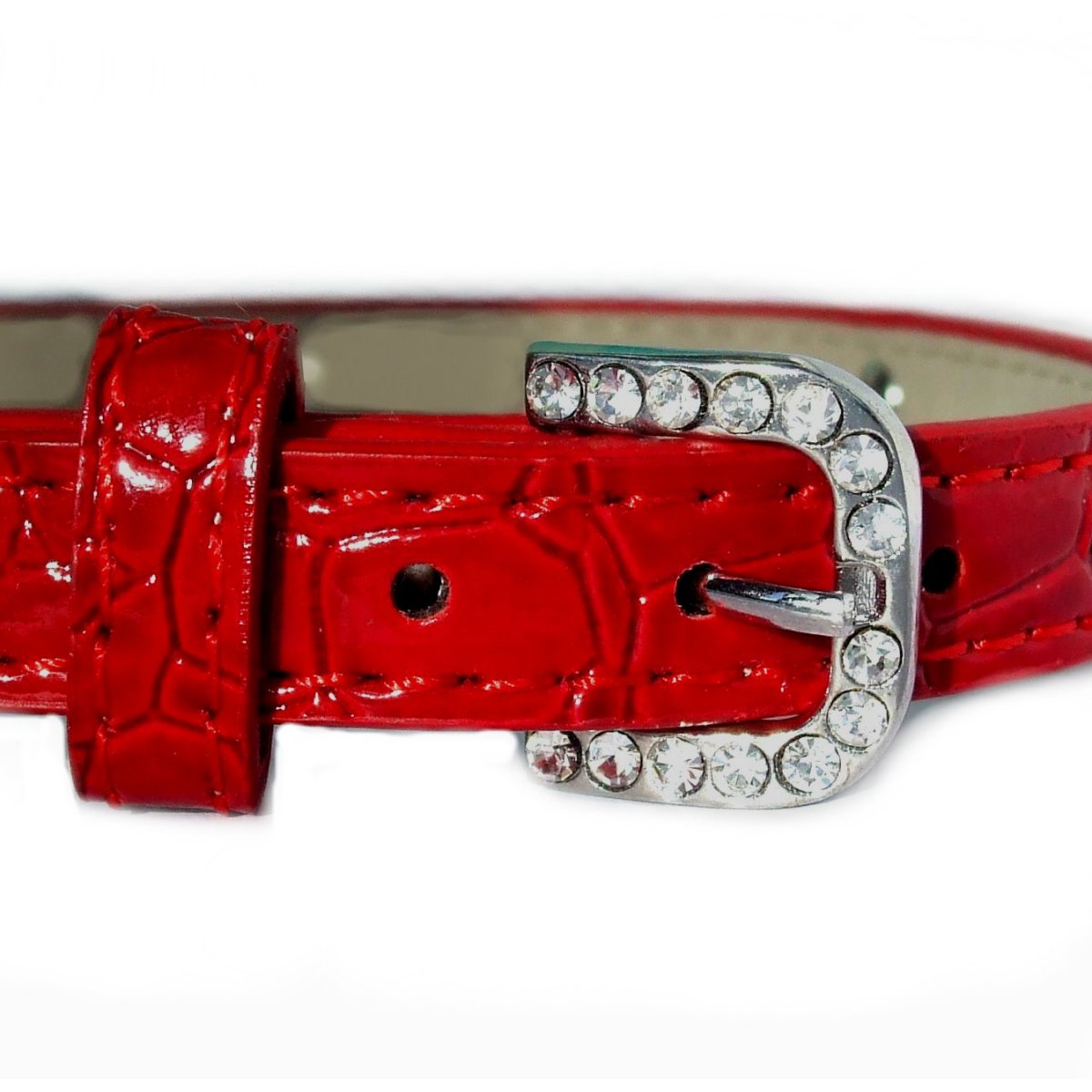 Collier rouge effet croco, orné de cœurs en cristaux