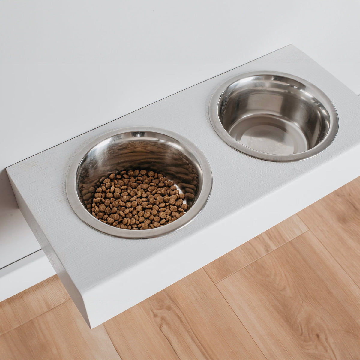 Support de nourriture surélevé en bois, station d’alimentation pour chien de taille moyenne, bols suspendus